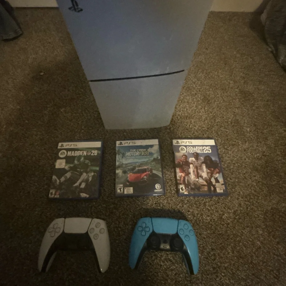 Sony console modern